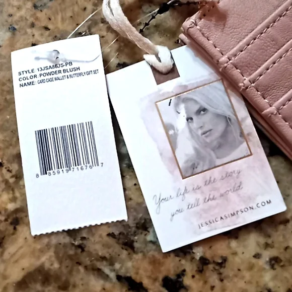 Jessica Simpson Wallet. NWT. Powder Blush. With built in Key Chain. - Picture 10 of 11